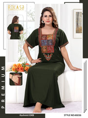 Bottle Green Spun Cotton Kashmiri Work Sara